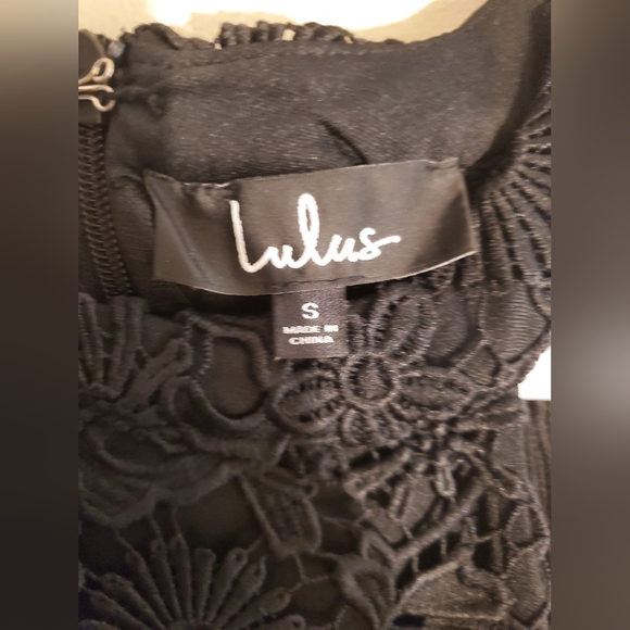 Lulu's Black Floral Crochet Dress Size Small - Picture 5 of 7